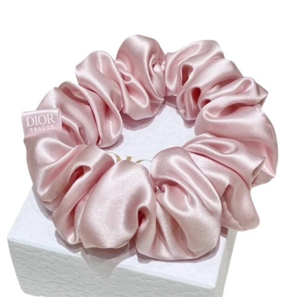 AUTH Christian Dior Beaute Light Baby Pink Satin Silk Scrunchie Hair Tie Beauty